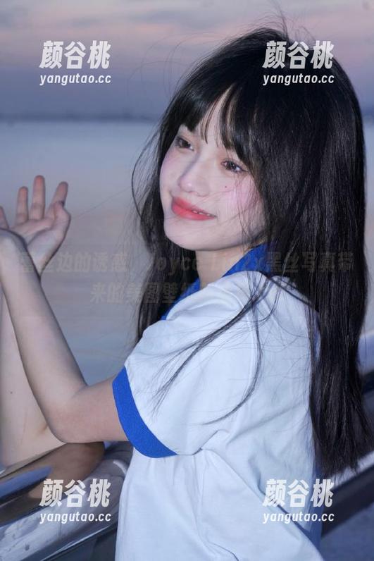 蕾丝边的诱惑，Joyce Lin2x黑丝写真带来的美图壁纸新选择.txt